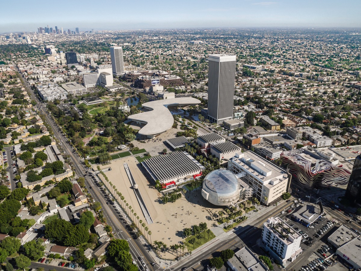 Aerial view; LACMA's buildings, including David Geffen Galleries, in context of Museum Mile, Atelier Peter Zumthor/The Boundary